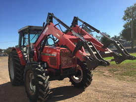 Massey Ferguson 4270 FWA/4WD Tractor - picture0' - Click to enlarge