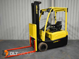 Hyster J1.8XNT Electric Forklift Sideshift Markless Tyres Low Hours 5200mm Lift Height - picture0' - Click to enlarge