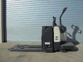 Electric Forklift Rider Pallet PE Series 2013 - picture0' - Click to enlarge