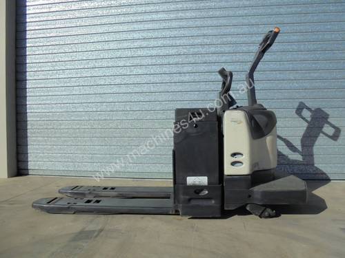 Electric Forklift Rider Pallet PE Series 2013