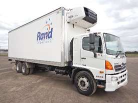 HINO FL8J Reefer Truck - picture0' - Click to enlarge