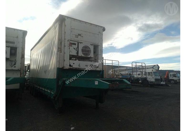 caption Freighter ST3