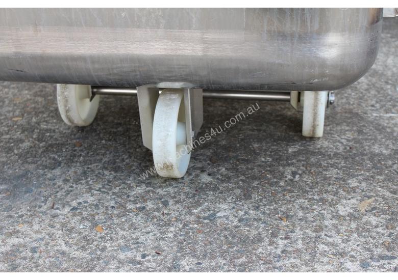 Used Stainless Steel Euro Bin Stainless Steel Tanks in , Listed on