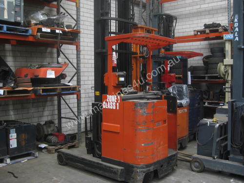 CLASS 1 ZONE 1 - 7.5m REACH FORKLIFT (1 Available)