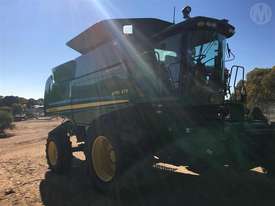 John Deere 9770 STS - picture2' - Click to enlarge