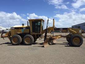 USED 2005 CAT 140H GRADER 15715 - picture0' - Click to enlarge
