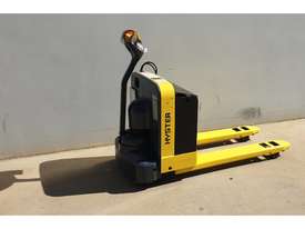 Hyster Battery Electric Pallet Truck - picture1' - Click to enlarge