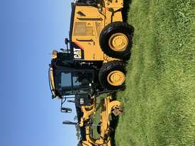 Caterpillar 12M Grader - picture1' - Click to enlarge