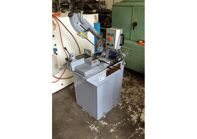 caption SM BS135A Horizontal Bandsaw (240 volt)
