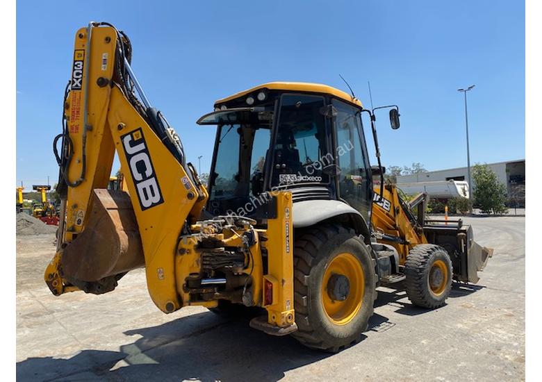 caption 2014 JCB 3CX CLASSIC
