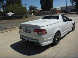 2016 Holden HSV Maloo R8 LSA Utility - picture2' - Click to enlarge