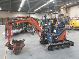 HITACHI ZX17U-2 - picture0' - Click to enlarge