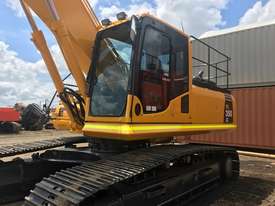 Komatsu PC350LC-8  - picture1' - Click to enlarge