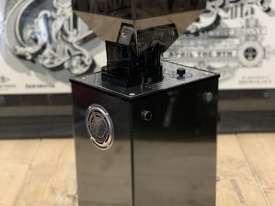 ZF64 ELECTRONIC BRAND NEW BLACK ESPRESSO COFFEE GRINDER - picture2' - Click to enlarge