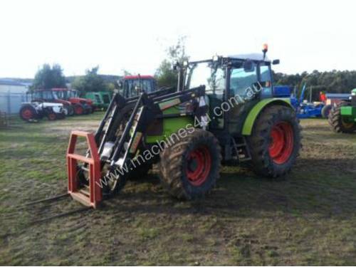 Claas Celtus 456 tractor