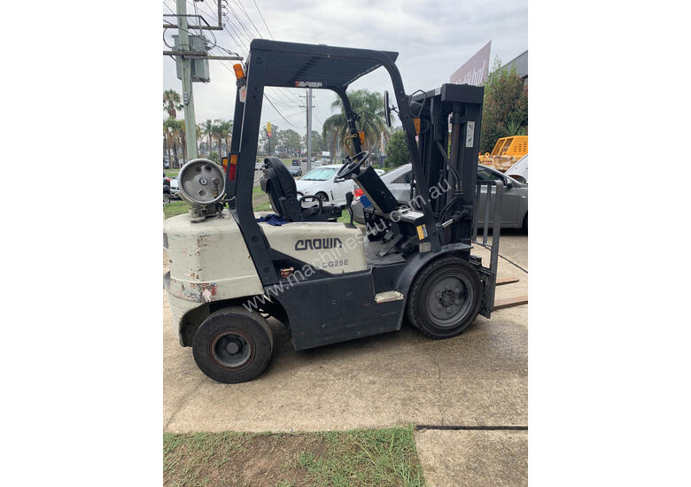 Used 2000 Crown Crown Cg25 3 Lpg Container Mast Forklift For Sale Counterbalance Forklifts In Listed On Machines4u