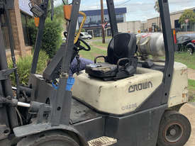 Crown CG25-3 LPG Container Mast Forklift For Sale - picture0' - Click to enlarge