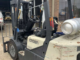 Crown CG25-3 LPG Container Mast Forklift For Sale - picture1' - Click to enlarge