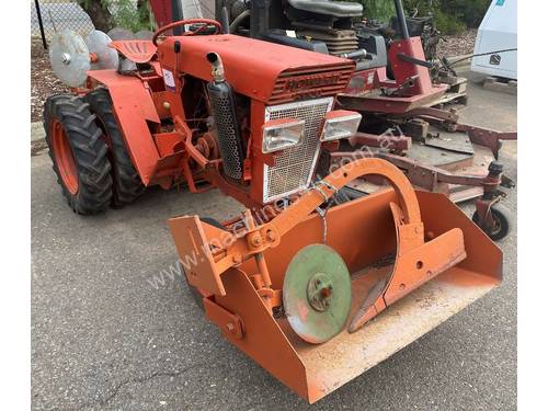 Howard 2000 4x2 Mini Tractor