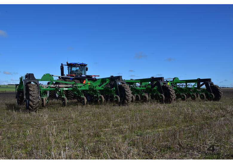 caption 12M Patriot T-100 Series Parallelogram Planter - 300mm spacing | Australian Made!