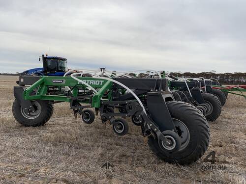 caption 12M Patriot T-100 Series Parallelogram Planter - 300mm spacing | Australian Made!
