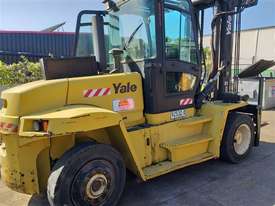 Good Condition Used 12Ton Forklift  - picture1' - Click to enlarge