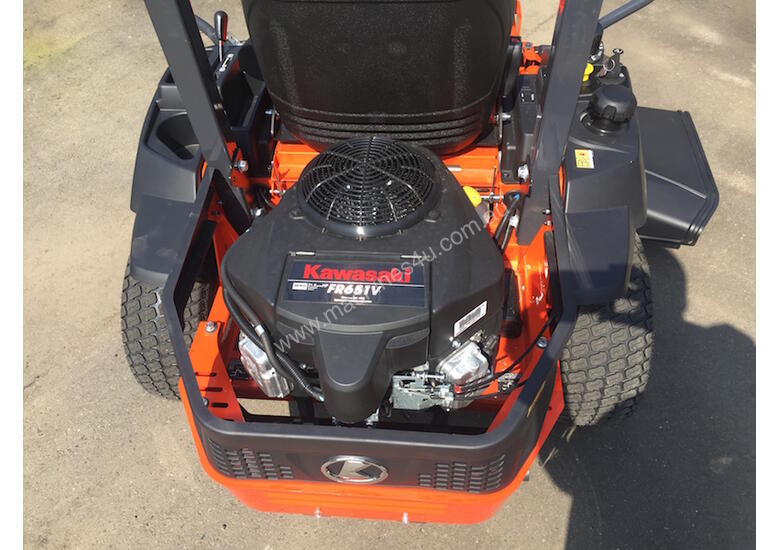 caption KUBOTA Z122-RKW MOWER ENGINE