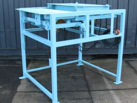 2 Stage Vibrating Vibratory Table - picture0' - Click to enlarge