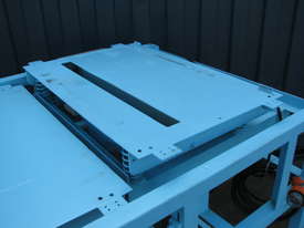 2 Stage Vibrating Vibratory Table - picture1' - Click to enlarge