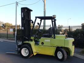 Clark - Diesel  Counterbalance Forklift - picture0' - Click to enlarge