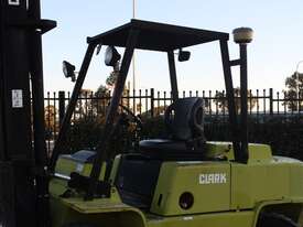 Clark - Diesel  Counterbalance Forklift - picture2' - Click to enlarge