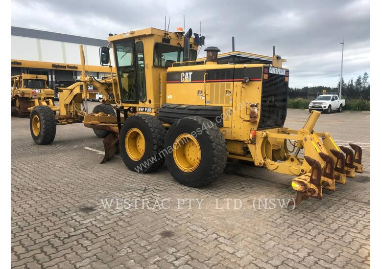 caption CATERPILLAR 143H Motor Graders