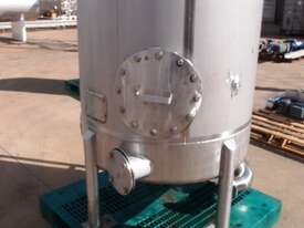 Stainless Steel Storage Tank (Vertical), Capacity: 900Lt - picture2' - Click to enlarge