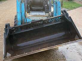 Skid steer bucket - picture0' - Click to enlarge