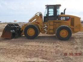 2011 Caterpillar IT38H - picture1' - Click to enlarge