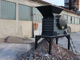 Electric Mini Jaw Crusher - picture1' - Click to enlarge