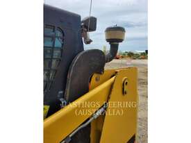 CATERPILLAR 247B2 Compact Track Loader - picture2' - Click to enlarge