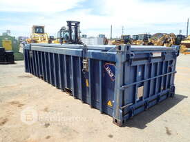 6M 2014 HALF HEIGHT CONTAINER - picture1' - Click to enlarge