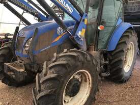 New Holland TD5.100 Cab - picture2' - Click to enlarge
