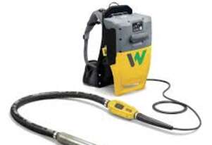 New Wacker Neuson Internal Vibrator Backpack Internal Vibrator IRFU58/230 58mm Head Battery Package