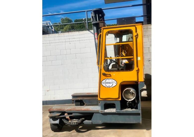 caption 4.0T LPG Multi Directional Forklift