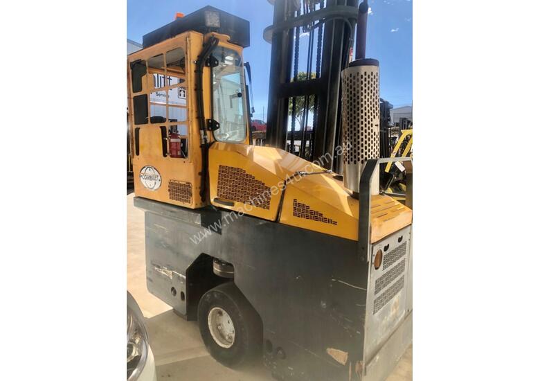 caption 4.0T LPG Multi Directional Forklift
