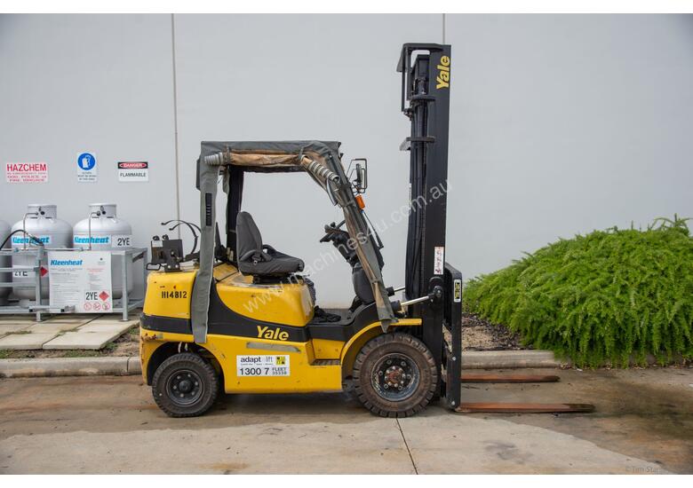 caption 2.5T LPG Counterbalance Forklift