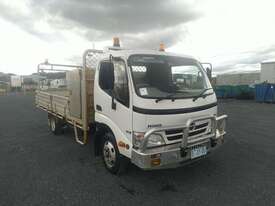 Hino 300 616 - picture0' - Click to enlarge