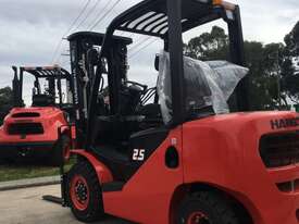 Brand new Hangcha XF Series 2.5 Ton Diesel Forklift - picture0' - Click to enlarge