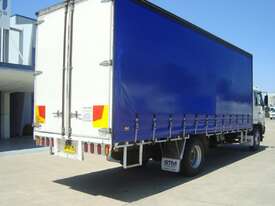Nissan PK PK245 2dr-C-SIDER - picture2' - Click to enlarge