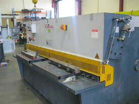 Cougar 2500mm x 6mm Hydraulic Guillotine with Power backgauge - picture0' - Click to enlarge