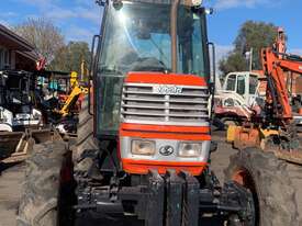 Kubota M 8200  DT - picture0' - Click to enlarge