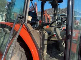 Kubota M 8200  DT - picture1' - Click to enlarge