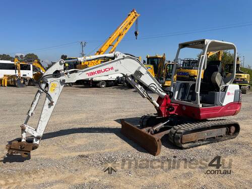 3.5t Excavator - Takeuchi TB235